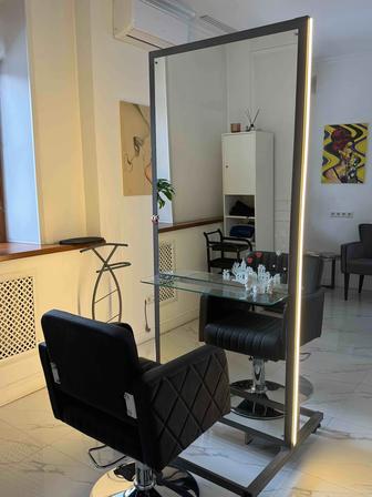 Зеркало парикмахерское