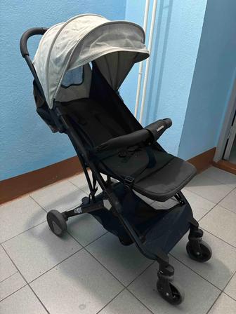 Продам детскую прогулочную коляску