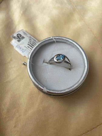 Продаю серебряное кольцо