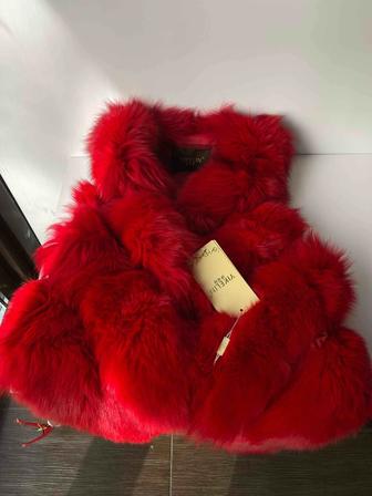 Меховая жилетка