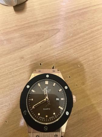 Hublot часы