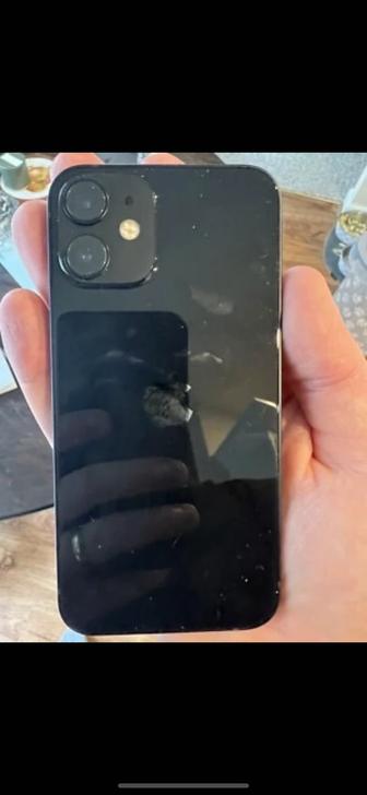 Продам айфон 12 128