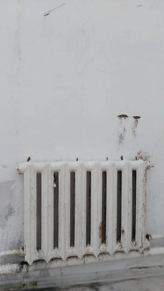 Чугунные батареи, трубы