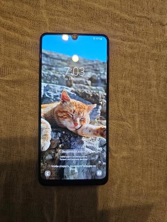 Продается самсунг галакси А31,серебристый,хор.состоянии,сборка Ю.корея