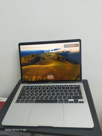 Apple MacBook AIR 13 RETINA