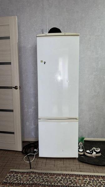 Продам буу холодильник