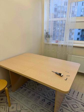 Кухонный стол