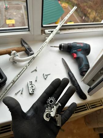 Ремонт пластиковых окон и алюминиевых конструкций.