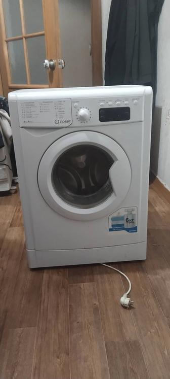 Стиральная машина Indesit