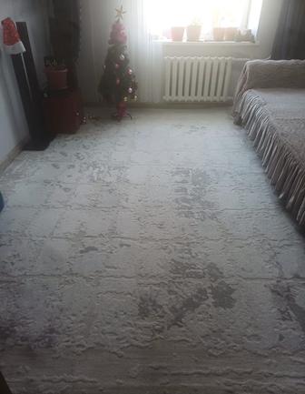 Продам ковер б/у