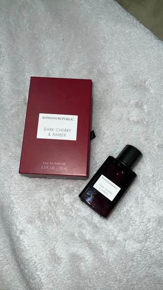 Dark Cherry and Amber Banana Republic 75 мл