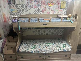 Двухярусная детская кровать