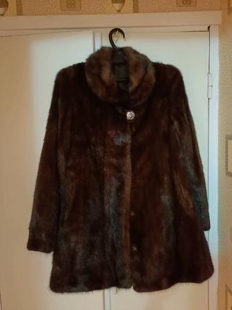 Продам шубу норковую