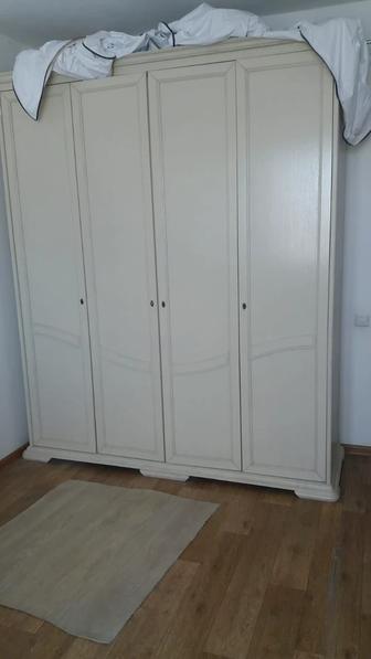 Продам шкаф белый
