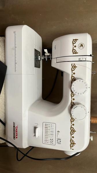 Продам швейную машину