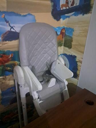 Продам стульчик для кормления