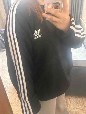 Продам кофту адидас