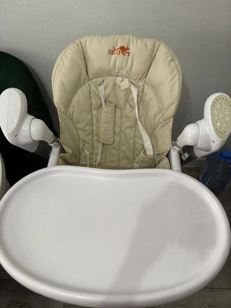 Продам стульчик трансформер для кормления.