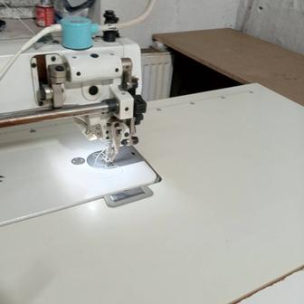 Продам швейную машинку