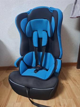 Детское автокресло от 1 года до 12 лет