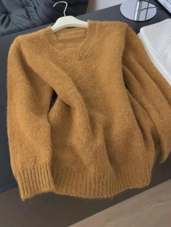 Продам свитер женский