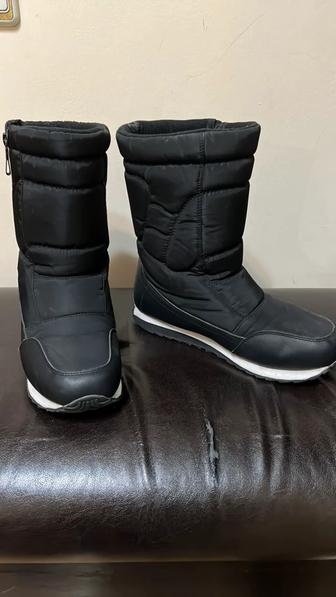 Продам зимние сапоги мальчиковые