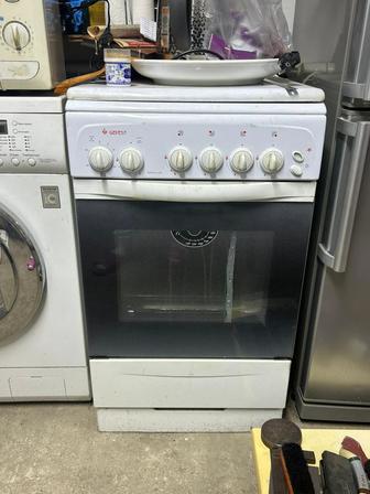 Продам газовую плиту