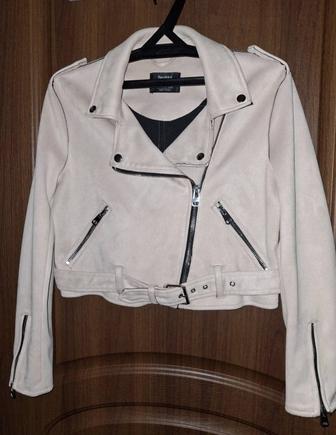 Продам куртку Bershka