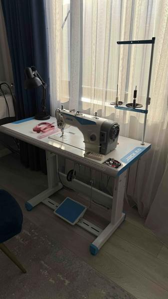 Швейная машинка