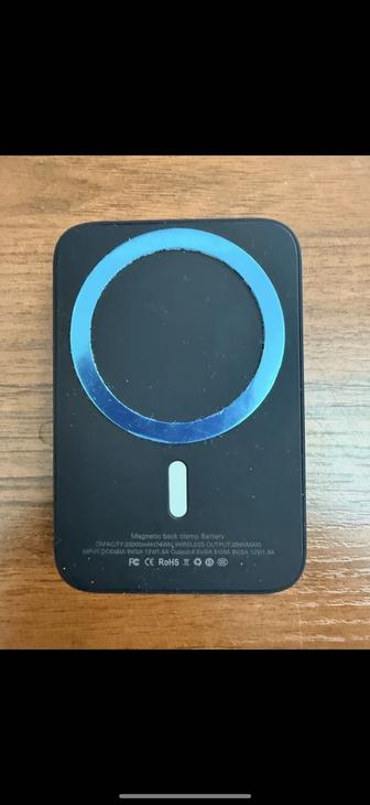 Беспроводная зарядка новая