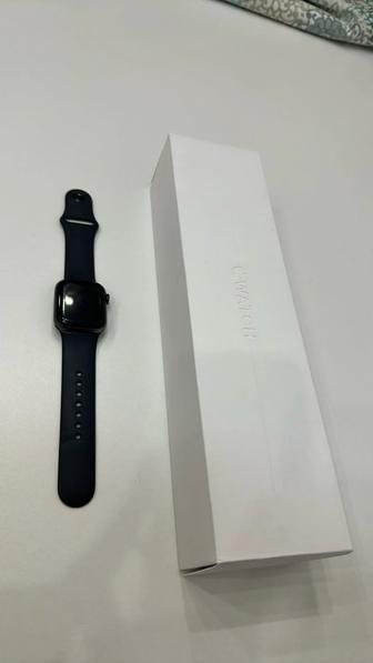 Продам Apple Watch 5 series