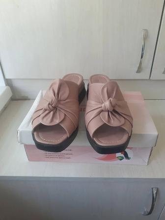 Продам женские сабо