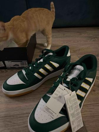 Кроссовки Adidas оригинал