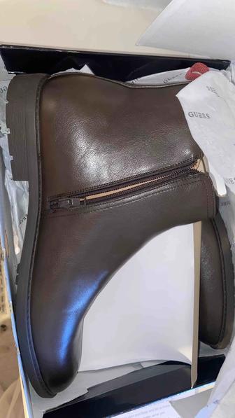 Продам мужские Chelsea boots от бренда GUESS