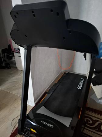 Беговая дорожка genau evaluation M800 электрическая