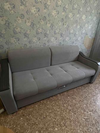 Диван