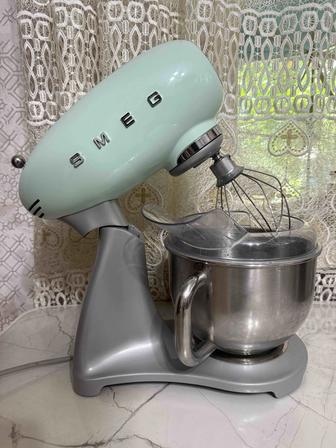 Продам планетарный миксер smeg