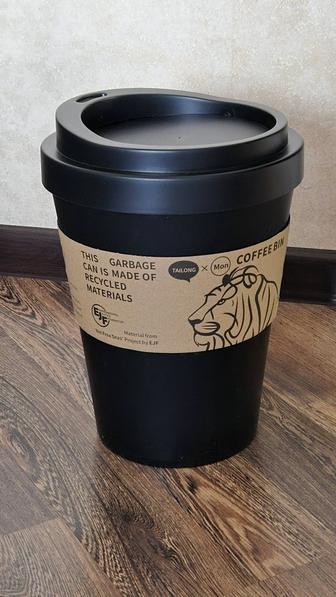 Ведро в виде стаканчика кофе 32х24см.