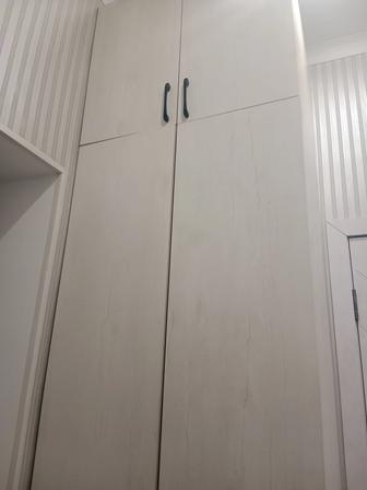 Продам шкаф в прихожую