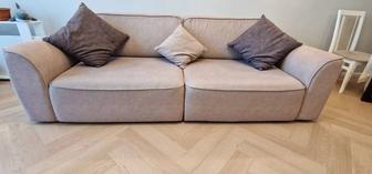 Продам диван с антивандадьного материала