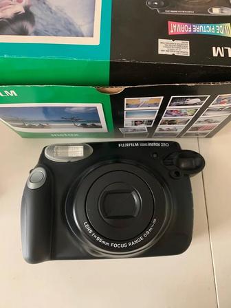 Фотоаппарат Fujifilm Instax 210