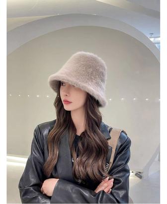 Панама меховая женская