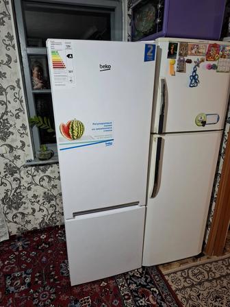 Продам почти новый холодильник