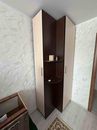 Шкаф угловой