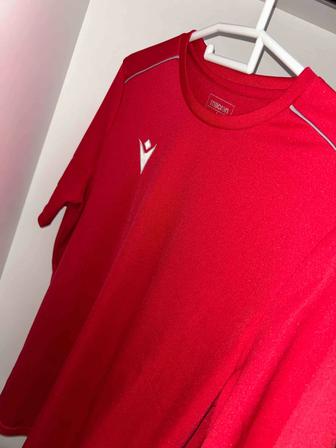 Футболка Macron