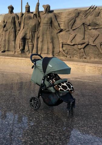 Коляска детская прогулочная