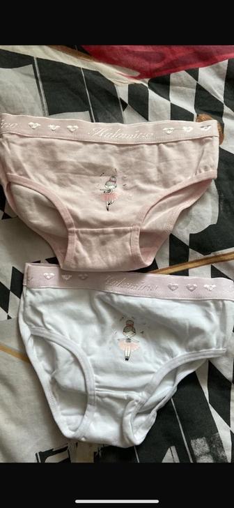 Отдам трусики на девочку новые