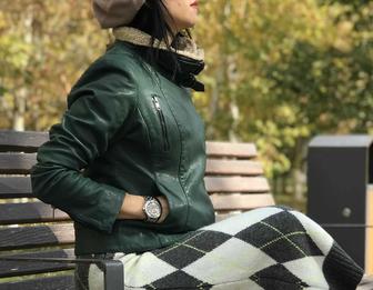 Кожаная куртка женская, стильная