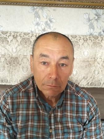 Водитель с личным автомобилем на развозке .