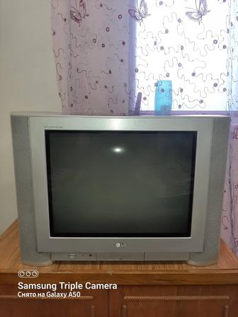 Продам дёшево в хорошем состоянии телевизор LG